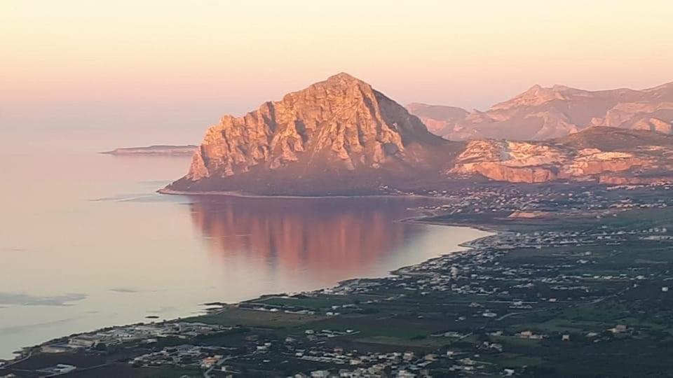Casale Belvedere Vista Mare Valderice Bagian luar foto