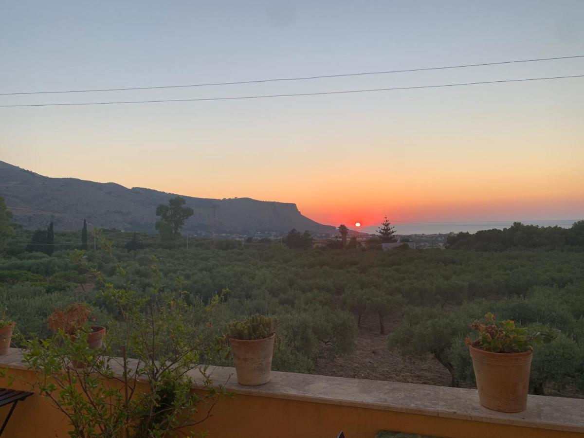 Casale Belvedere Vista Mare Valderice Bagian luar foto